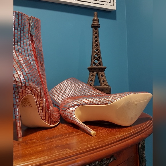 Booties NWOT - Picture 6 of 6